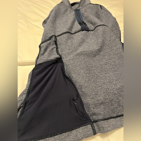 Lululemon Kriss Cross 1/2 Zip - Picture 14 of 15